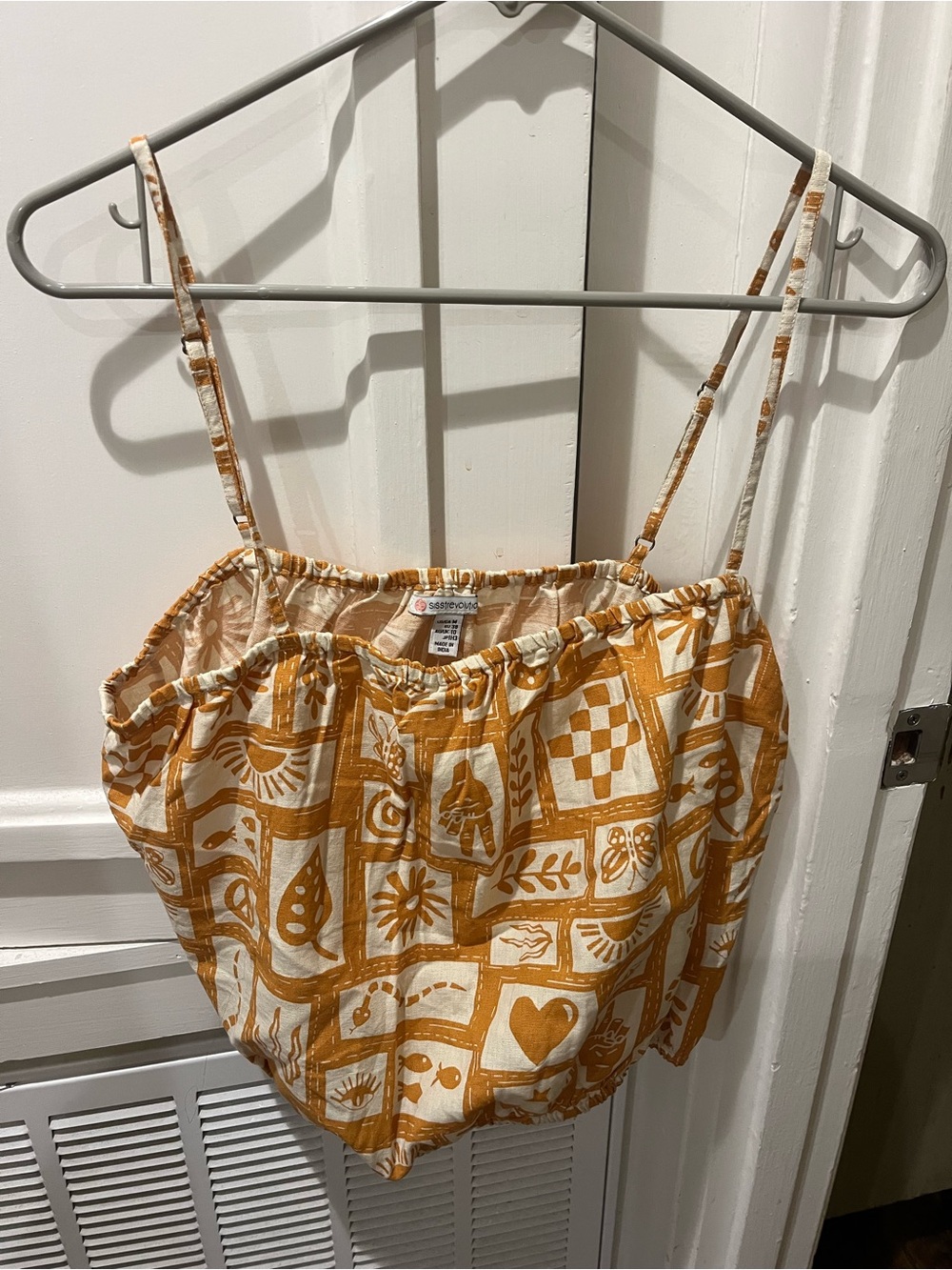 NWT cropped pattern tank top